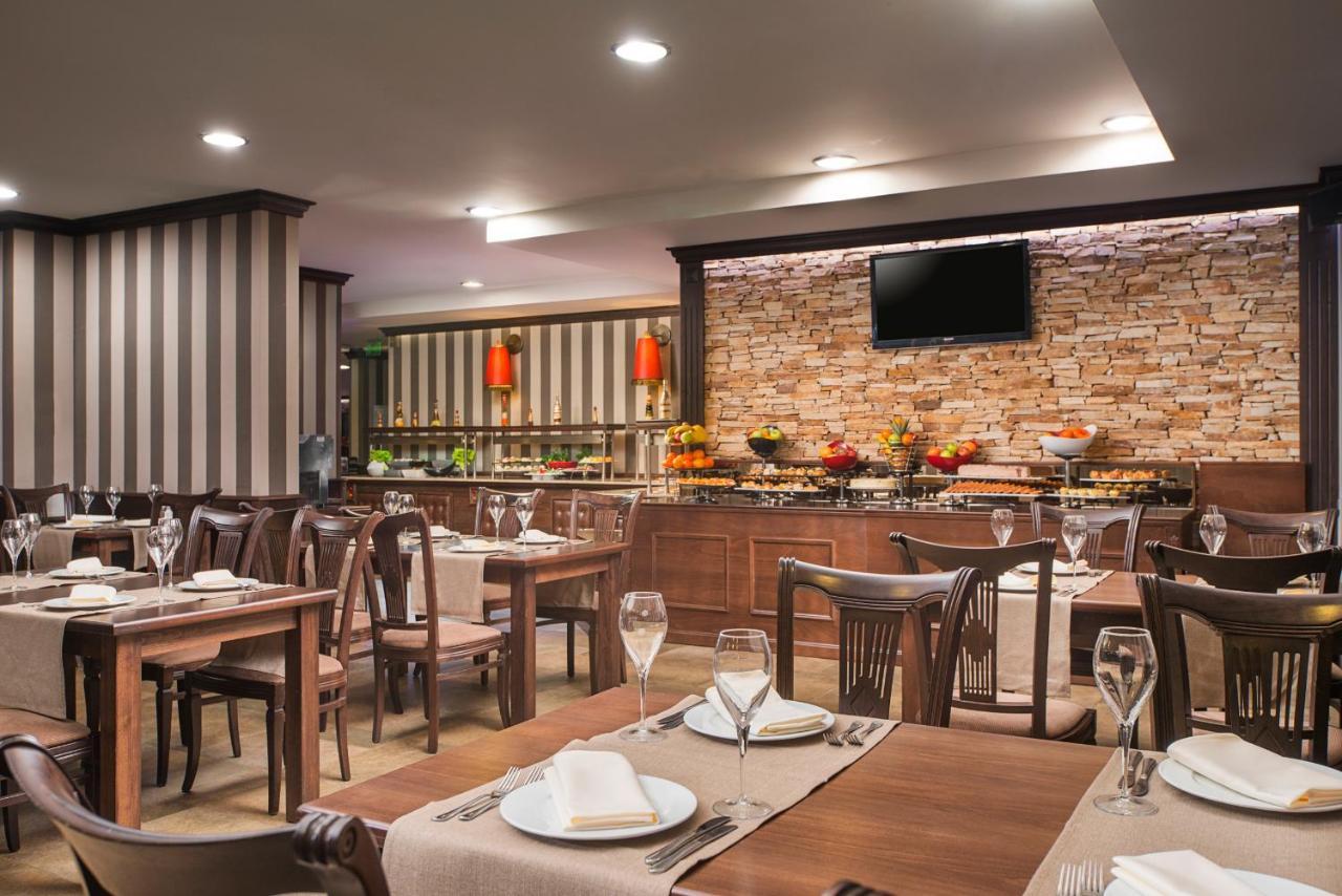 Hotel Royal Park & 4*